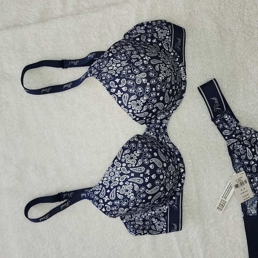 Pink Victoria's Secret T-shirt Bra. Size: 34D